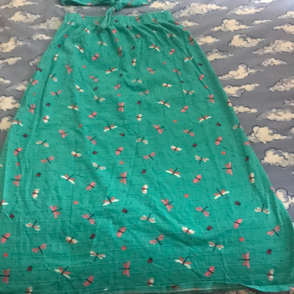 A little top and a long skirt - Picture 3 of 3